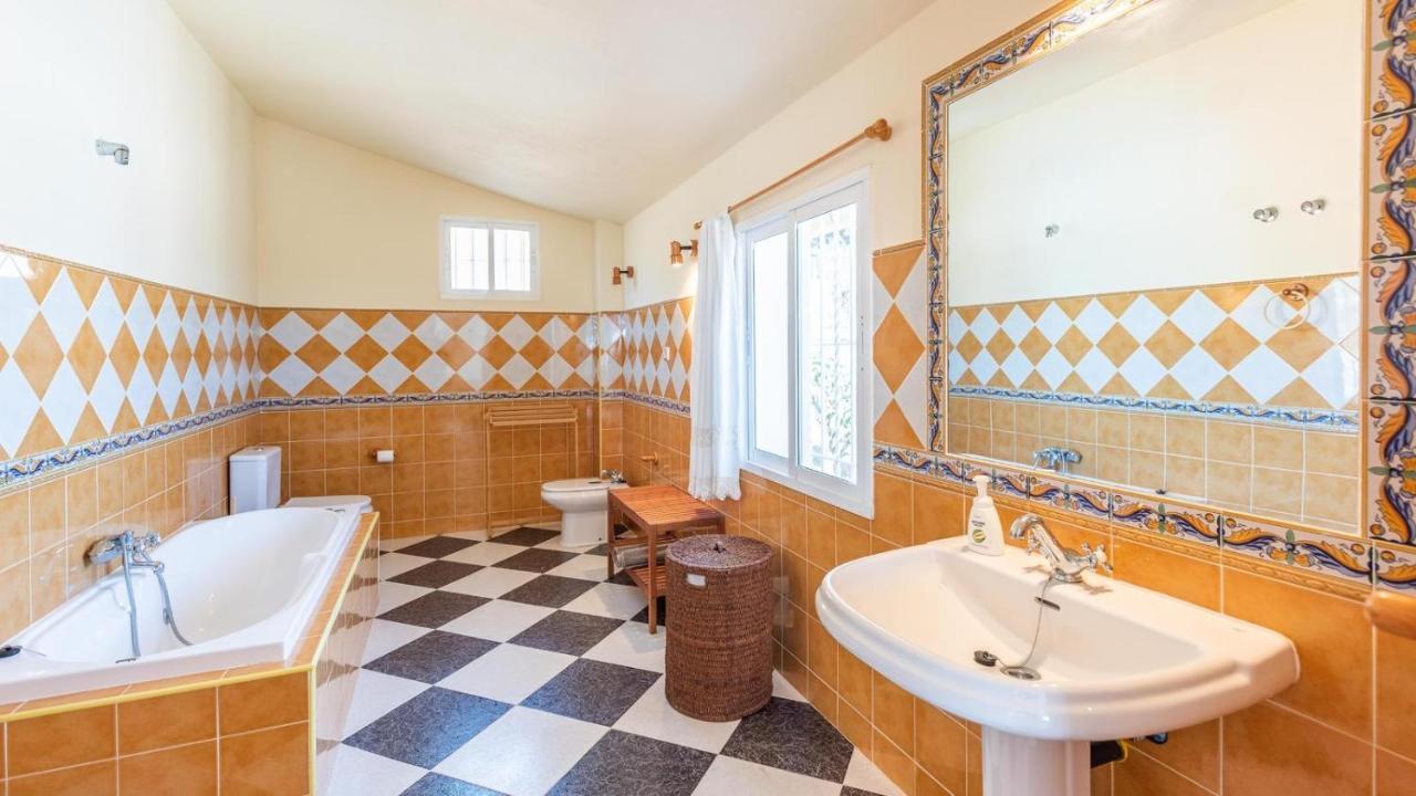 Villa El Cerrillo Malaga - Churriana By Ruralidays Eksteriør billede